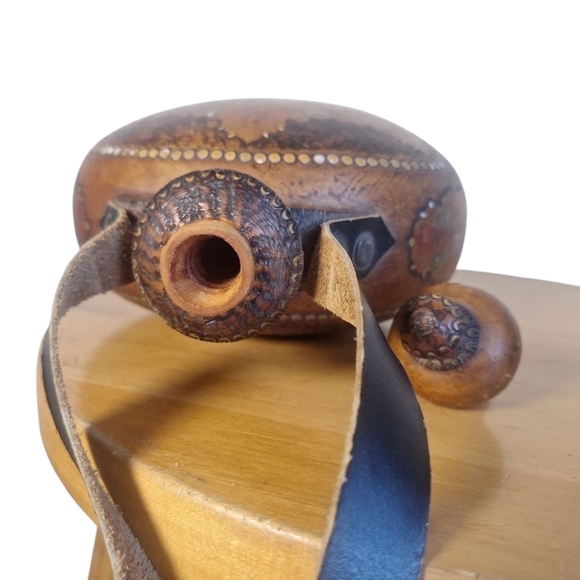 Vintage Balkan Hand-Painted Wooden Canteen Flask | Mid-20th Century Folk Art - Picture 9 of 12